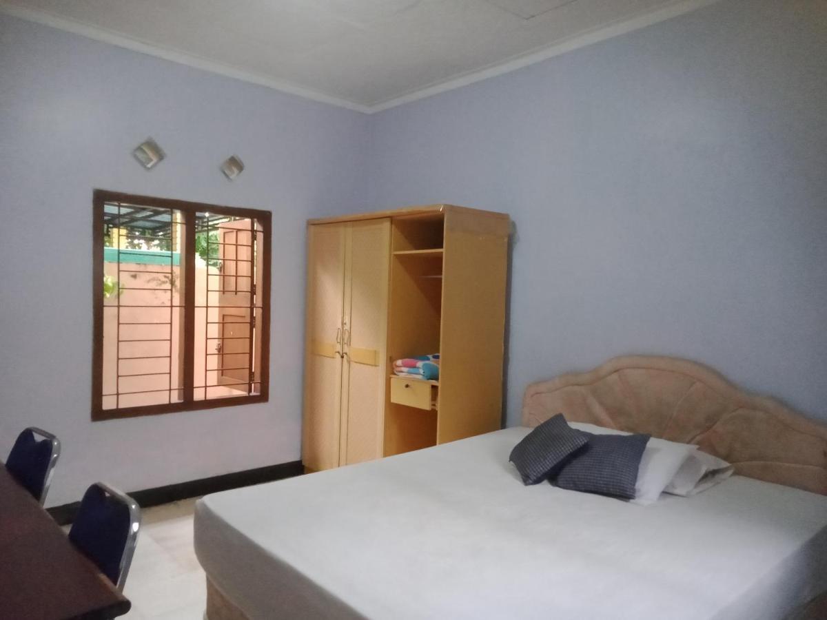 Thalia Homestay & Ijen Bromo Tour Баньюванги Экстерьер фото