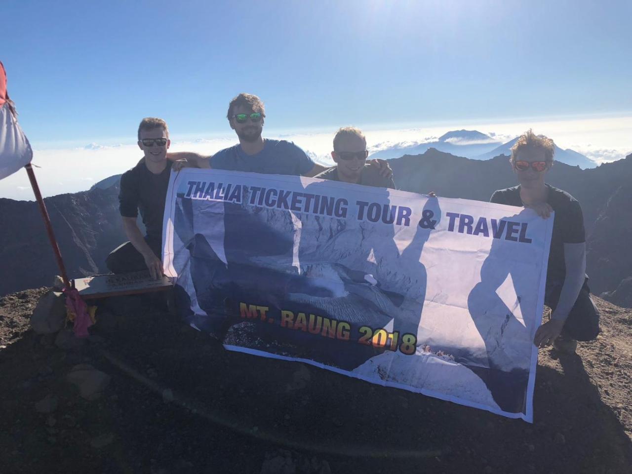 Thalia Homestay & Ijen Bromo Tour Баньюванги Экстерьер фото