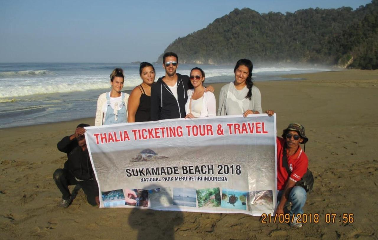 Thalia Homestay & Ijen Bromo Tour Баньюванги Экстерьер фото
