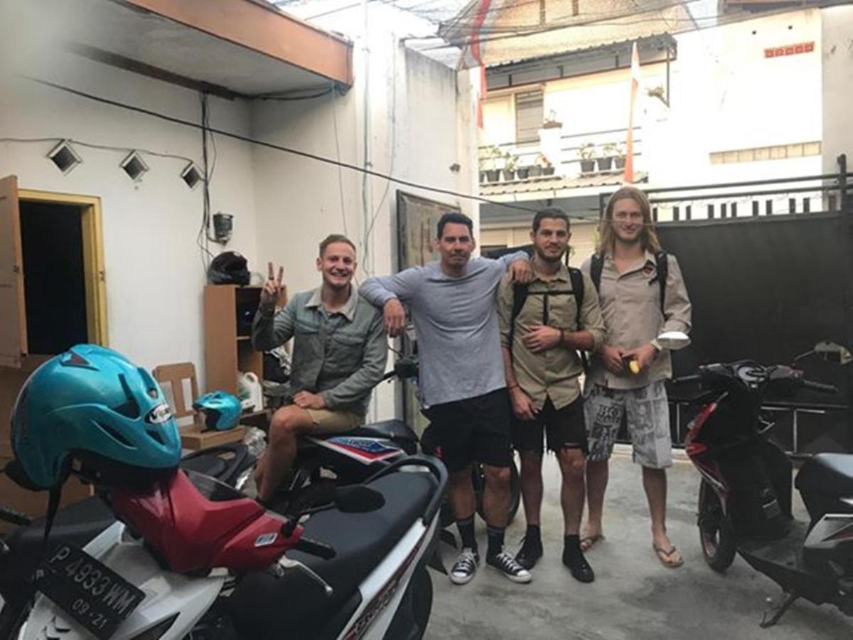 Thalia Homestay & Ijen Bromo Tour Баньюванги Экстерьер фото